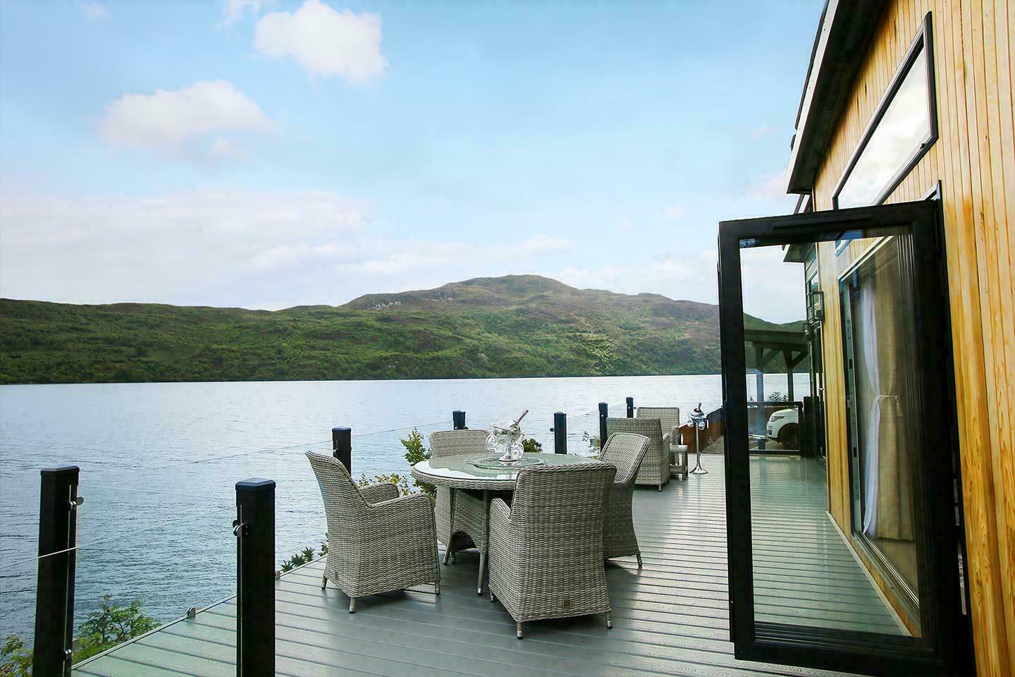 loch ness lodges with hot tubs